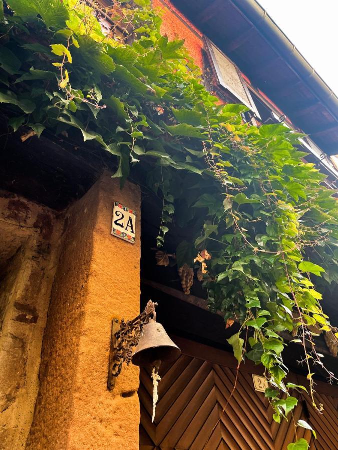 La Maison Rouge Au Coeur De La Ville. Riquewihr Dış mekan fotoğraf